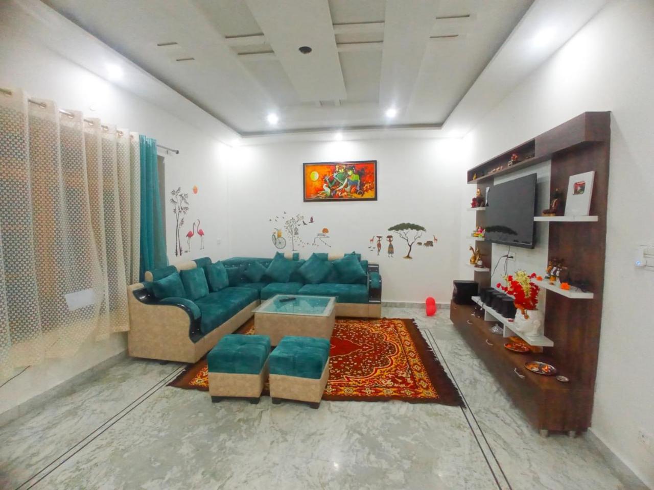 Travelodge Homestay Bīr エクステリア 写真