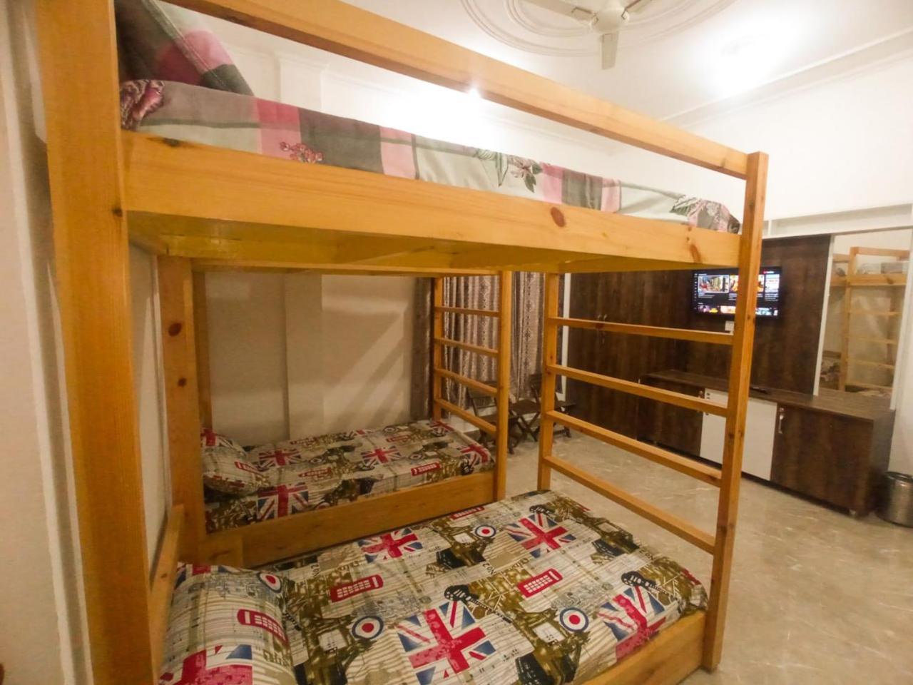 Travelodge Homestay Bīr エクステリア 写真